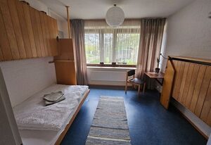 Zimmer 9