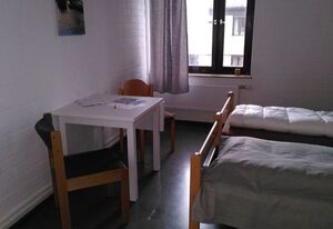 Zimmer 13