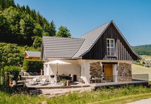 Idyllisch gelegenes Ferienhaus AM BAECHLE (HOST100) direkt an romantischem Bergbach gelegen