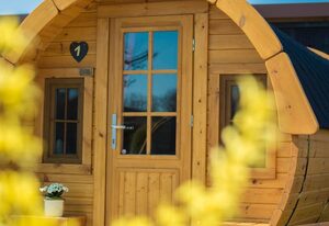 Camping Erbenwald – Campingfass, Schwarzwaldstil, max. 4 Personen