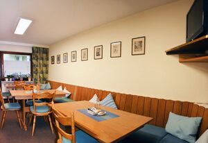 Hotel garni zur Linde – Einzelzimmer mit WC und Dusche