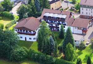 Wellness Hotel Konditorei Cafe Talblick – Einzelzimmer Talblick mit Frühstück und Balkon