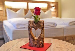 Hotel Walkenstein – Doppelzimmer "Kesselberg" mit Dusche und WC