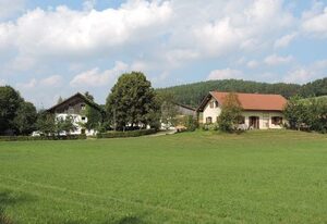 Wastlhof – 80qm Ferienwohnung mit Lagerfeuerplatz