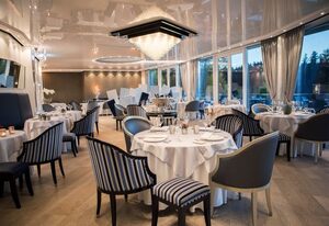 Schwitzer's Hotel am Park – Turmzimmer mit Bad/Dusche und WC