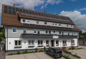 Alter Hirsch – Ferienwohnung "Kiefer"
