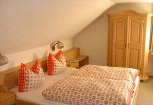 FW1 Große Ferien- Wohnung im Gästehaus Lickert Oberzarten AP1