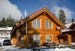 Ferienhaus Blockhaus Chalet Nr. 1 – Chalet Feldberg, 184 qm, 6 Schlafzimmer, Sauna, Garten, max. 14 Personen