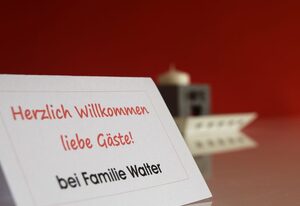 Ferienwohnung auf dem Dorf – Dachwohnung mit Loggia