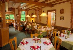 Gasthaus Hohberg – Doppelzimmer Classic mit WC und Dusche