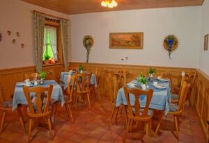 Gasthaus Hohberg – Doppelzimmer Classic mit WC und Dusche