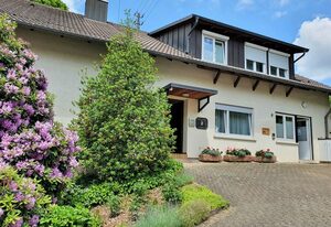Gästehaus Wörner – Zimmer Nr. 4, Doppelzimmer mit Dusche/WC und Balkon