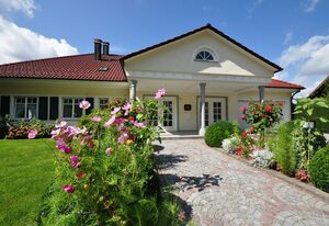 BAUMANN's LANDHAUS – Juniorsuite "Mitten im Garten", 55qm, max. 3 Personen
