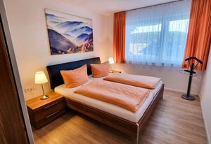"Schwarzwaldblick" Ferienwohnung 2-4 Pers. (65qm), schöne ruhige Südhanglage mit herrl. Aussicht