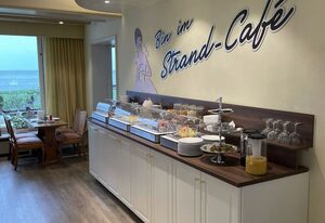 Hotel Strand-Café mit Gästehaus Charlotte – Doppelzimmer Seeseite mit Balkon, Dusche/WC, max. 2 Pers.