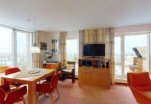 Kaiserhof – Ferienwohnung in erster Reihe mit Meerblick, Dachterrasse und zwei Strandkörben!