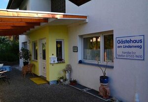 Gästehaus am Lindenweg – Doppelzimmer 1, ohne Balkon, im Eingangsbereich