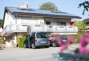 Gästehaus Schechter – Doppelzimmer mit Terrasse, Dusche und WC