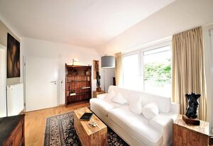 Residenz zur Börse – Stilvolle Ferienwohnung mit zwei sonnigen, überdachten Balkonen in Strandnähe