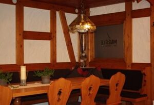 Pension Glücklich – Doppelzimmer, 24qm, mit Dusche und WC