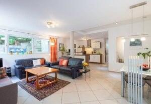 BAUHAUS ÜBER DER STADT BodenSEE Apartment Überlingen