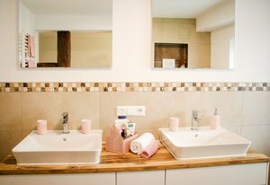 Ferienhaus Zum alten Kuhstall – Ferienhaus "Zum alten Kuhstall" , rollstuhlgerecht, 200qm, 6 Schlafzimmer, max. 18 Personen