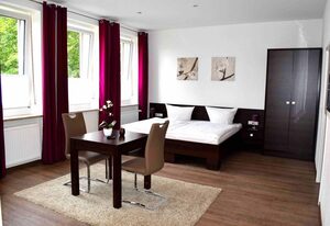 Boardinghouse Stadtvilla Budget – Einbett-Studio mit Küchenzeile und WLAN