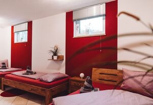 Ferienwohnung Am Mainradweg - Beuerlein Martin – Große Ferienwohnung (80qm) mit Sitzecke im Garten und WLAN