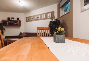 Ferienwohnung Am Mainradweg - Beuerlein Martin – Große Ferienwohnung (80qm) mit Sitzecke im Garten und WLAN
