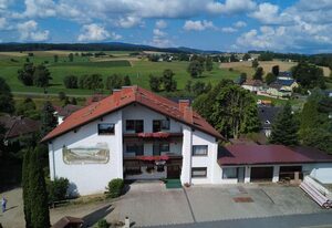 Gasthof Siebenstern – gemütliches Doppelzimmer mit Balkon