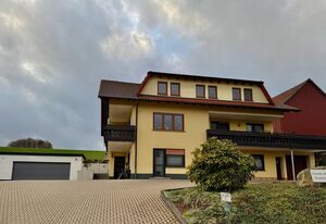 Rauschelbach Loft 9 – Ferienwohnung mit 2 Schlafzimmern und Balkon