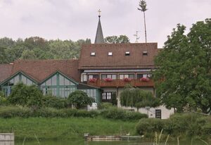 Gasthof-Pension Krämerhof – rustikal eingerichtetes Doppelzimmer ohne Balkon