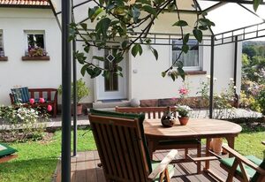 Ferienhaus Blum – Ferienhaus (104qm) mit Garten