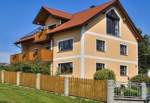 Ferienwohnung Brigitte Frank – Ruhige Ferienwohnung (80qm) mit eigenem Weiher