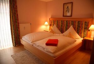 ausZEIT - Ihr Sibyllenbad Gästehaus – Appartement mit 2 Schlafzimmer