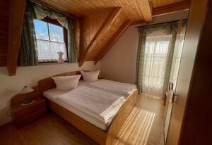 Ferienwohnungen Am Kirchberg – Ferienwohnung 4 - 80 qm - mit Balkon