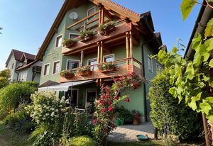 Ferienwohnungen Am Kirchberg – Ferienwohnung 4 - 80 qm - mit Balkon