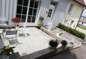 Glücksmomente-Helenenhof – Gemütliche Ferienwohnung für maximal 5 Personen mit Terrasse