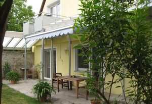 Haus Gartentraum – Appartement Weinstock (100qm) mit Terrasse und WLAN