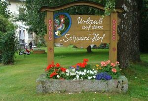 Schwarz-Hof – Ferienwohnung Gartenblick