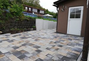 Ferienhaus RhönFlair – Ferienwohnung A mit großzügigem Balkon und Wintergarten