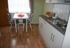 Ferienwohnung im Turmhaus am Schloßpark – Ferienwohnung-3-Räume - 01