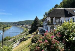 Sächsische Schweiz Ferienhaus Wohnung 1 mit Elbblick Sauna und Kamin
