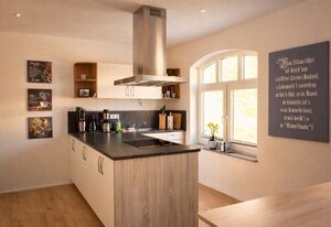 Ferienhaus Bimmelbahn 2 - Familienferienhaus 100 m²  am Dampflokbahnhof / Sauna / Trampolin/ Spielezimmer