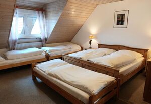 Gästehaus Langhammer – Doppelzimmer mit Dusche und WC
