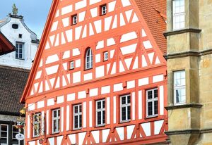 Hotel Gasthof Alte Vogtei – stilvolles Standardzimmer mitten in der Altstadt