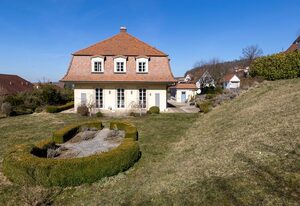 Feriendomizil Villa Bomama – Ferienhaus (200qm) mit Garten und Terrasse