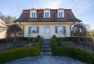 Feriendomizil Villa Bomama – Ferienhaus (200qm) mit Garten und Terrasse