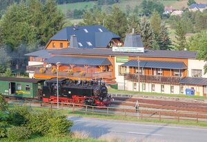 Pension An der Erzgebirgsbahn – Familienzimmer mit Kochzeile