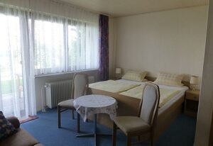 Ferienwohnung Margit Altenstein – Ferienwohnung (1) mit Terrasse